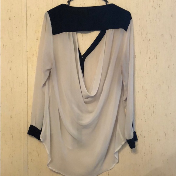 COPY - Torrid High low blouse - Picture 2 of 4